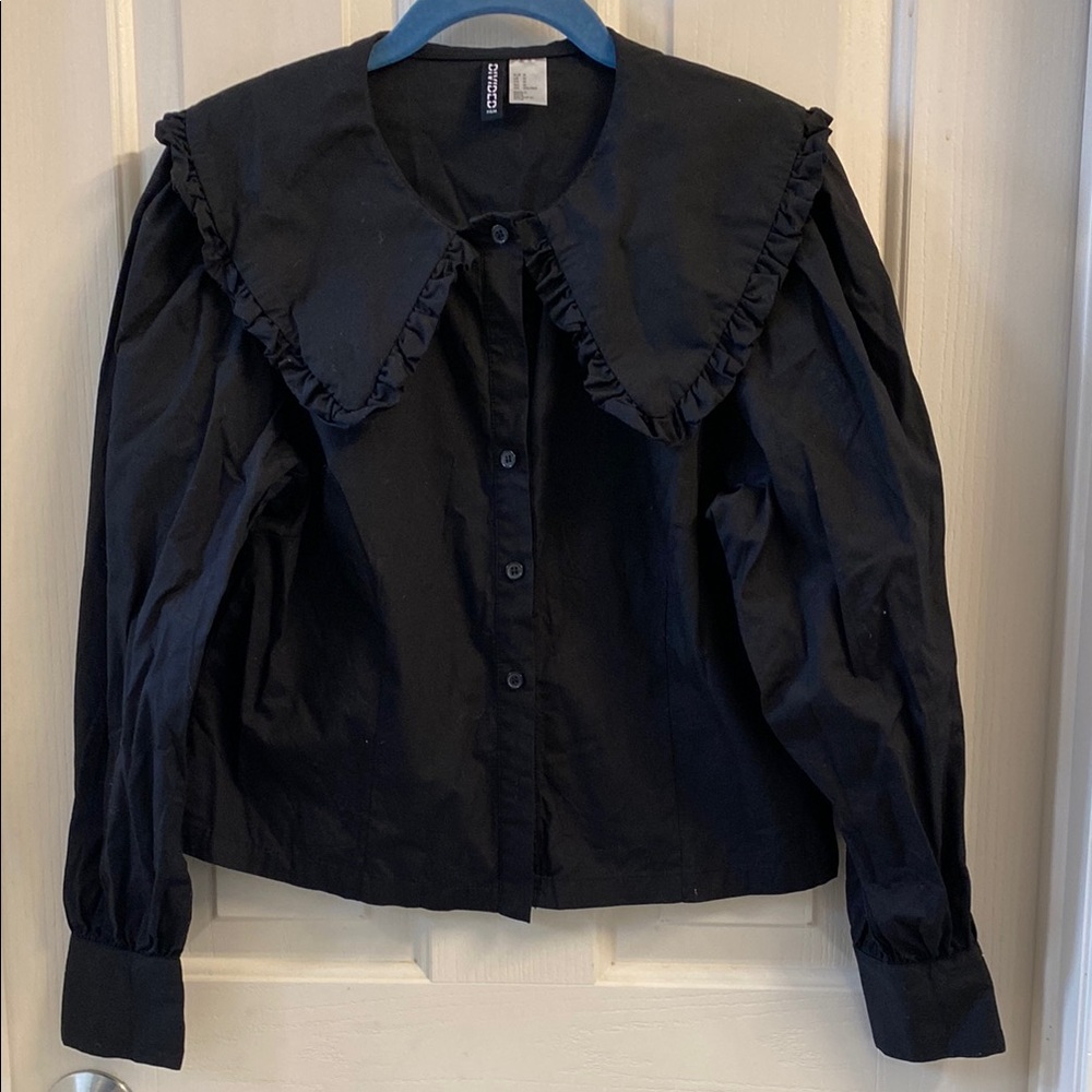 H&M Frill-trimmed Peter Pan collar, long balloon sleeves and buttons down front